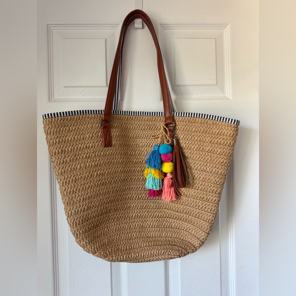 Stylish Tan Woven Tote Bag with Colorful Tassels - Picture 1 of 6